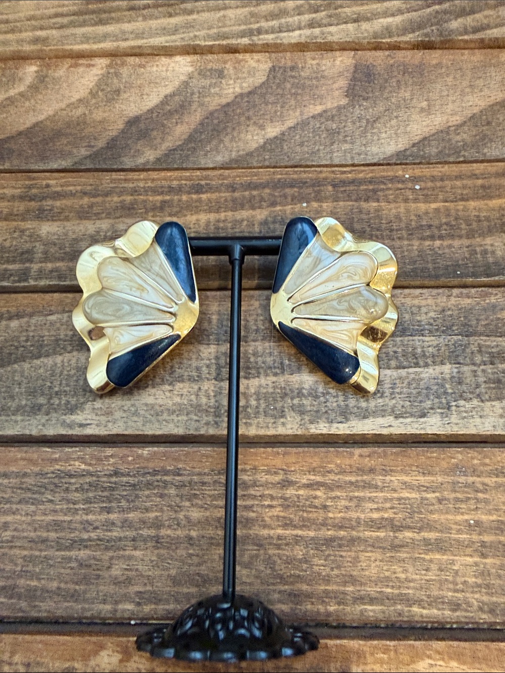 ✨ Vintage Gold-Tone Navy & Cream Enamel Statement Earrings